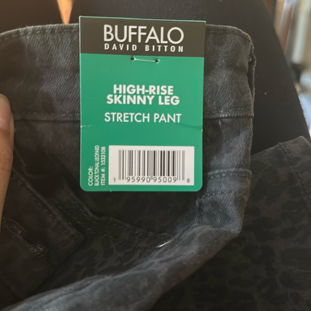 NWT High-Rise Skinny Leg Stretch Pant Denim Black Tonal Leopard Print Jeans